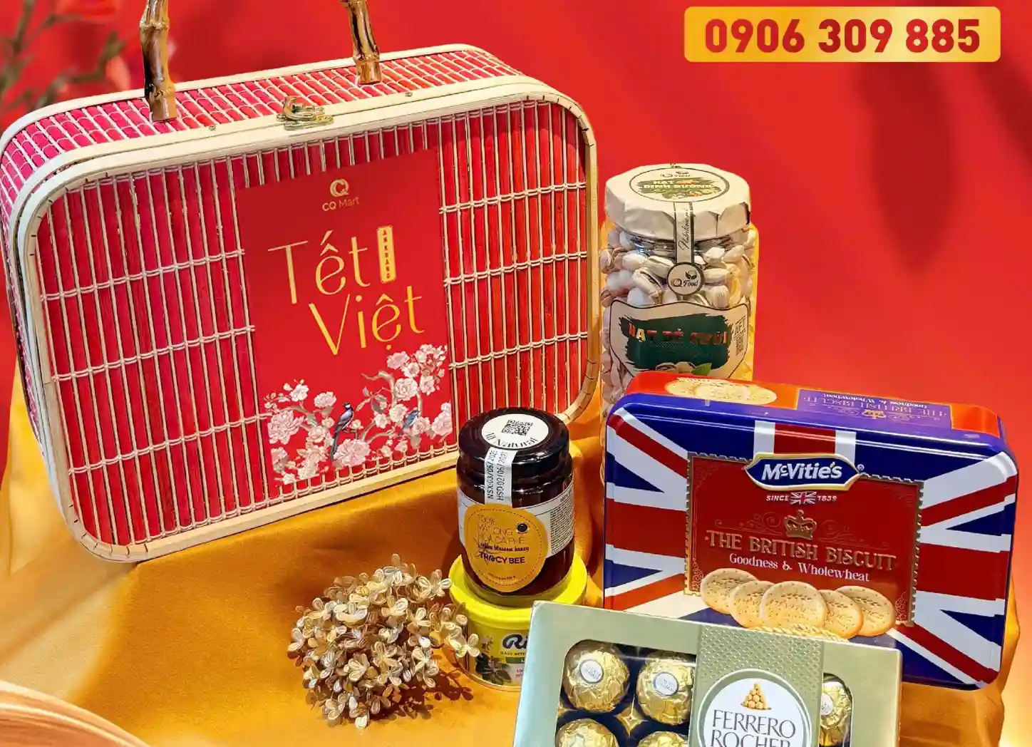 Kiểm tra giỏ quà Tết nông sản