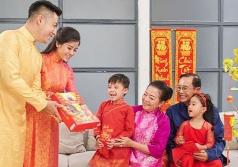 Gợi ý hộp quà Tết sức khoẻ cho cha mẹ, người lớn tuổi