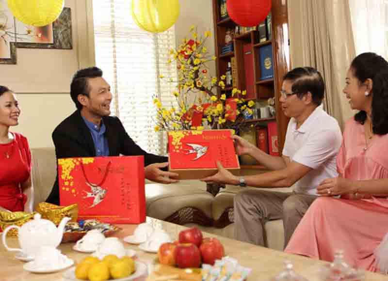Quà Tết doanh nghiệp: Thiết kế sang, gửi gắm thông điệp