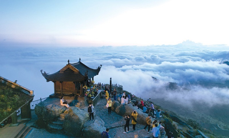 tet-nen-di-du-lich-o-dau-mien-bac